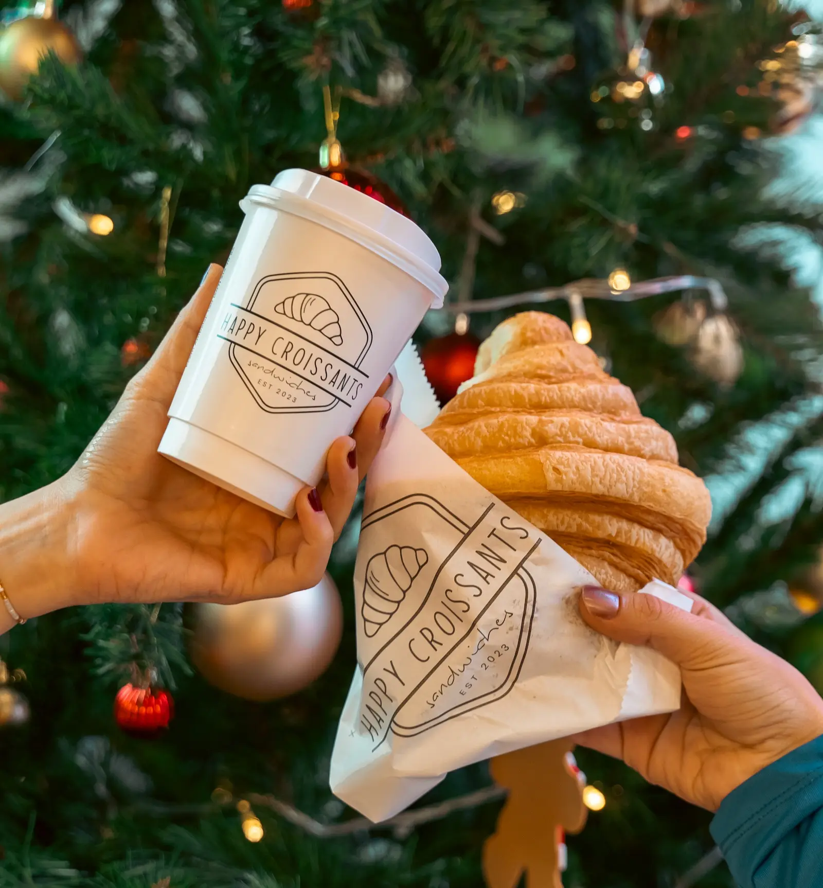 Happy Croissants'ta kruvasan ve kahve keyfi